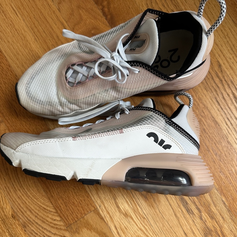 NIKE sneakers